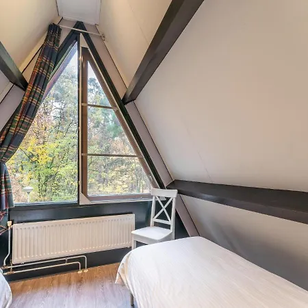 Modern In In The Forest Tatil Evi Stramproy